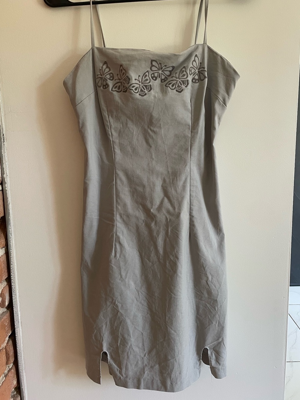 Gray Butterfly Embroidered Spaghetti-Strap Dress 90’S
